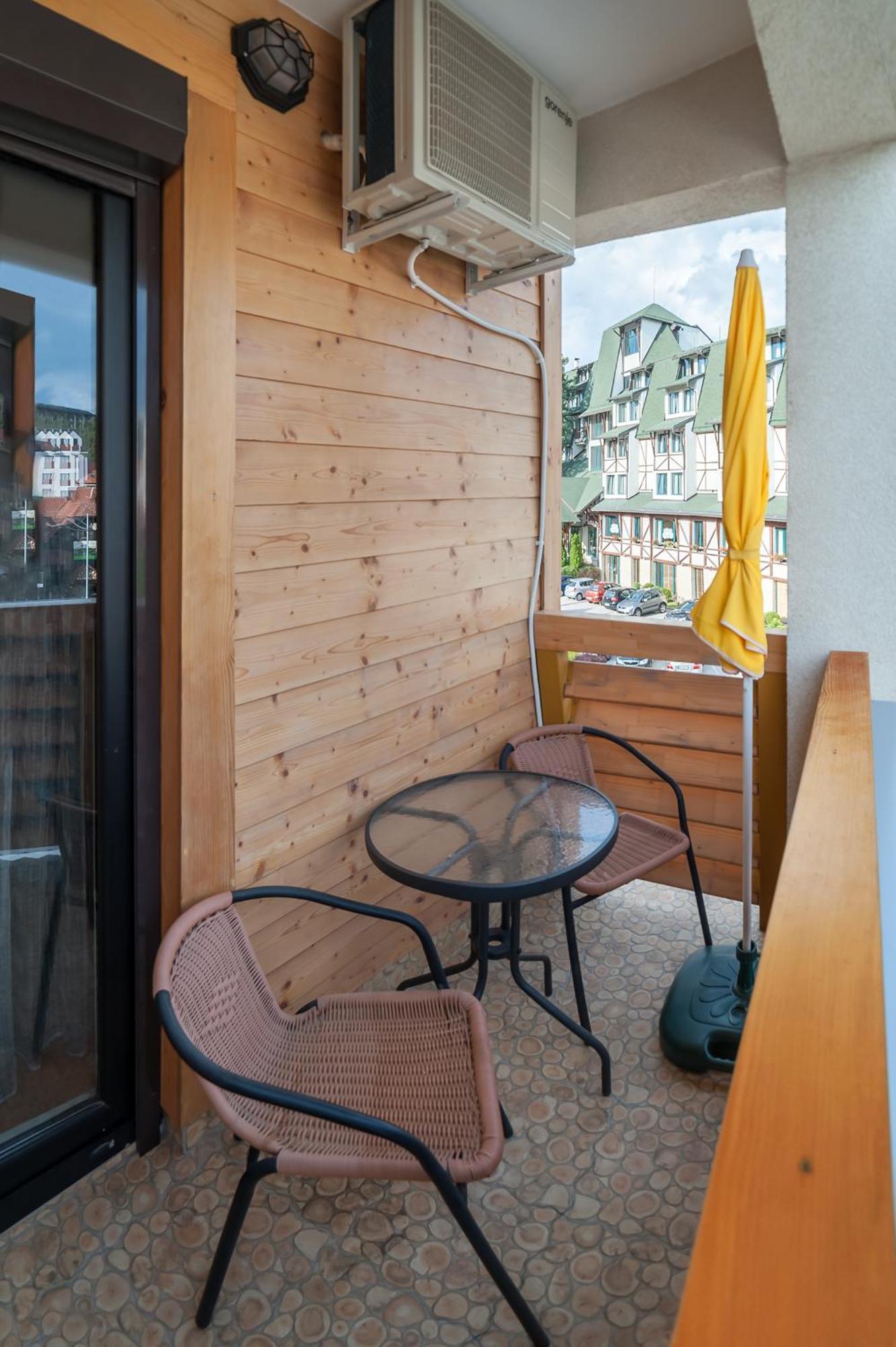 Apartment Maksi-Centar 즐라티보 외부 사진